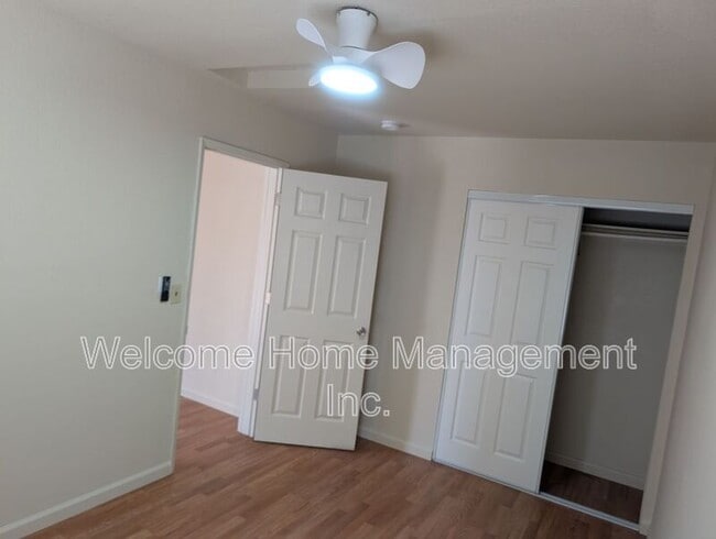 Building Photo - 19727 Center St