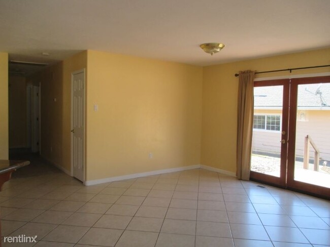 Building Photo - 3 br, 2 bath House - 25070 Ward Ave