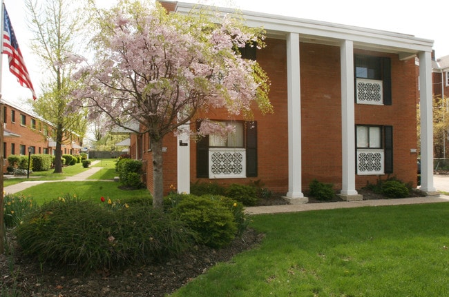 Building Photo - Arlen Terrace Apartments