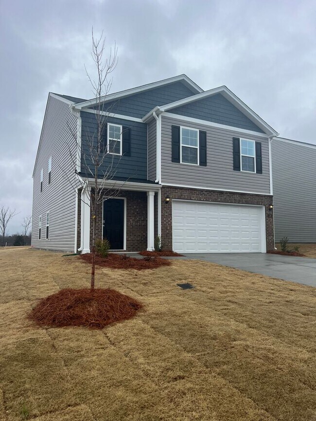 Foto del edificio - NEW CONTRUCTION!  Available for Immediate Move in!