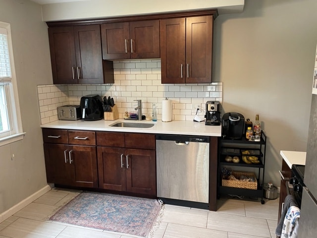 Building Photo - 720 -722 Louis Ave