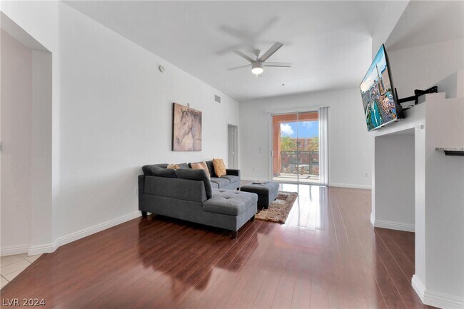 Foto del edificio - 47 E Agate Ave