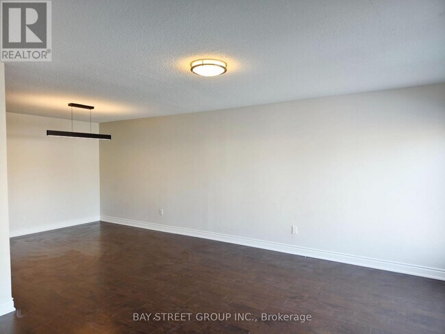 Building Photo - 2615 Windjammer Rd