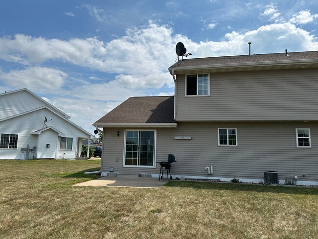 Foto del edificio - 2010-2012 Autumn Lane, Unit 2012