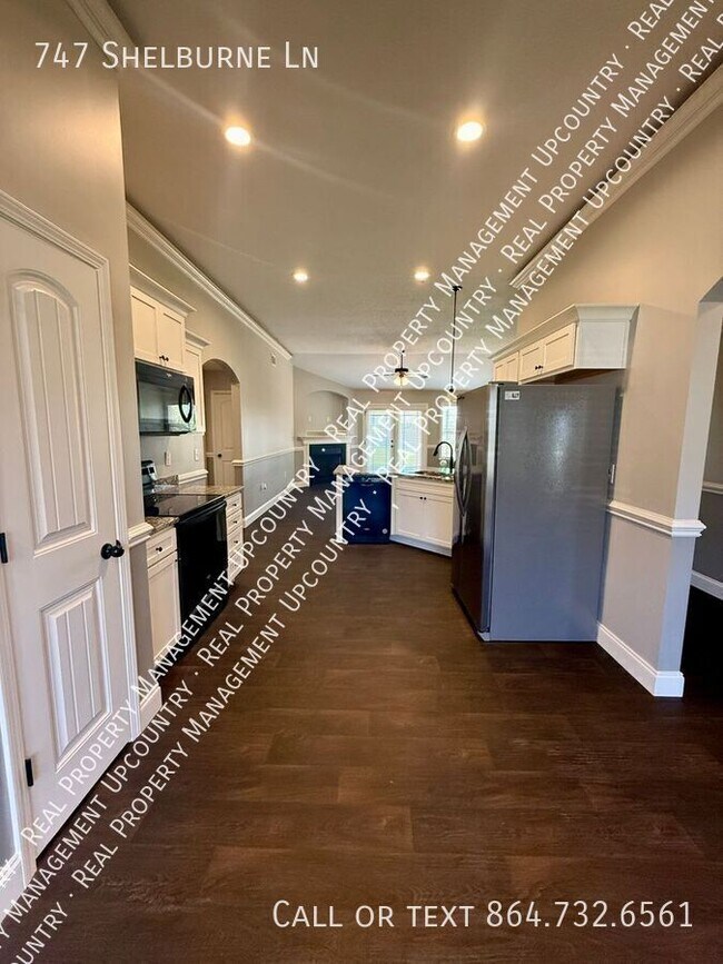 Foto del edificio - 747 Shelburne Ln