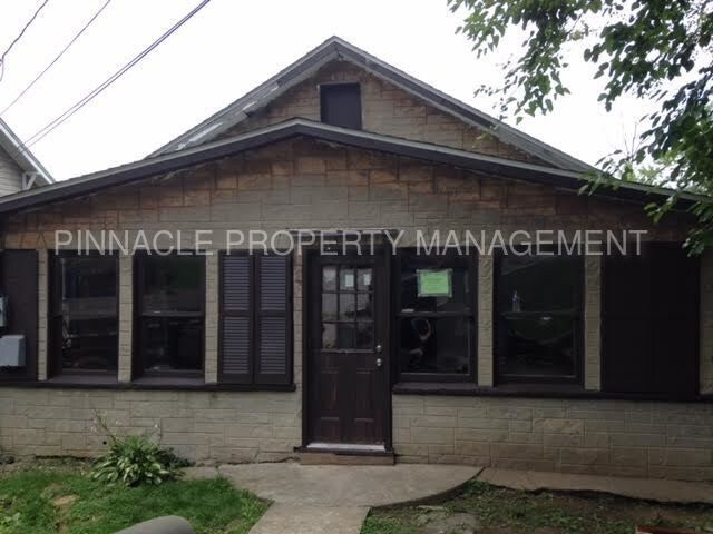 Primary Photo - 152 Highland Dr