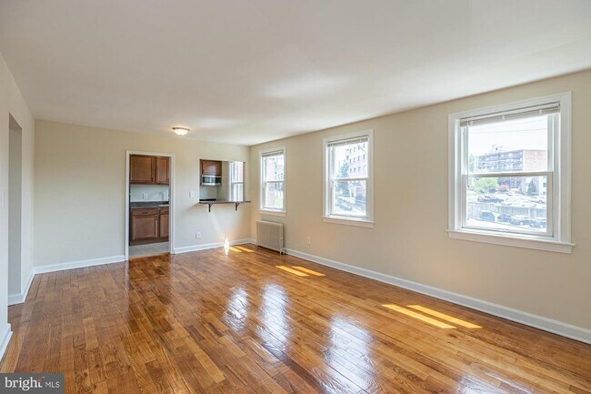 Foto del edificio - 2040 N Vermont St