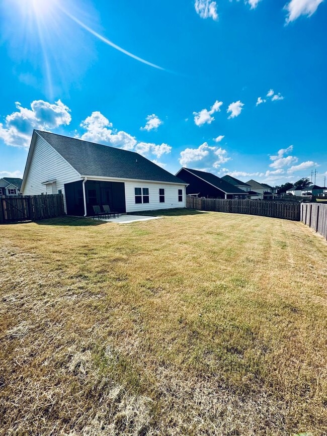 Building Photo - 714 Lindsey Brook Tr