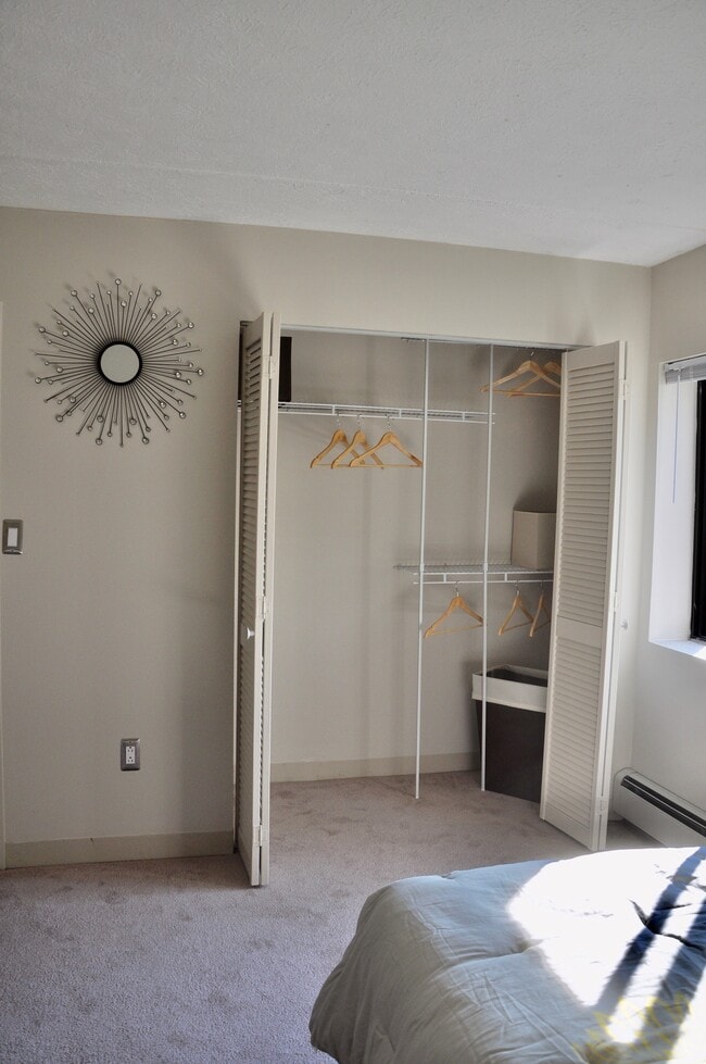 Building Photo - Summit Terrace