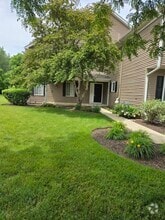 Building Photo - 443 Village Creek Dr