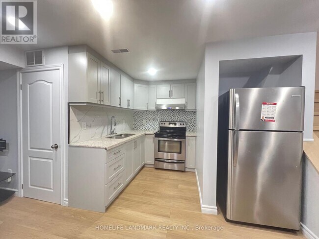 Photo du bâtiment - 11 Quantum St