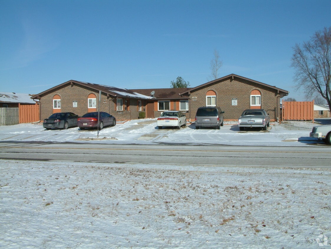 Building Photo - 4359-4365 Powell Rd