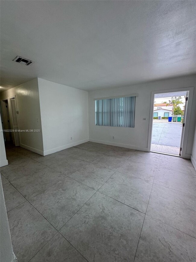 Foto del edificio - 2941 SW 36th Ave