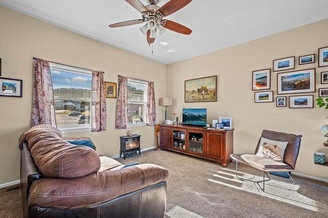 Building Photo - 680 South St