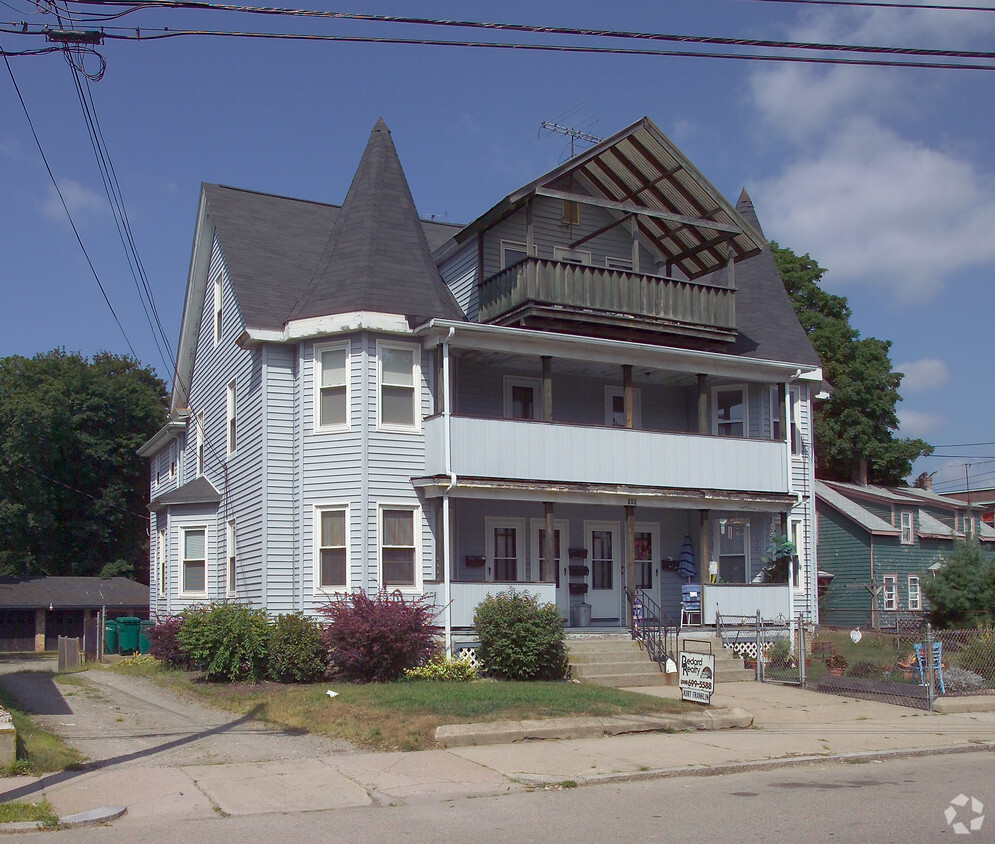 Primary Photo - 117 Pine St