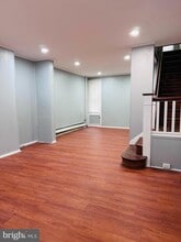 Building Photo - 556 N Wanamaker St