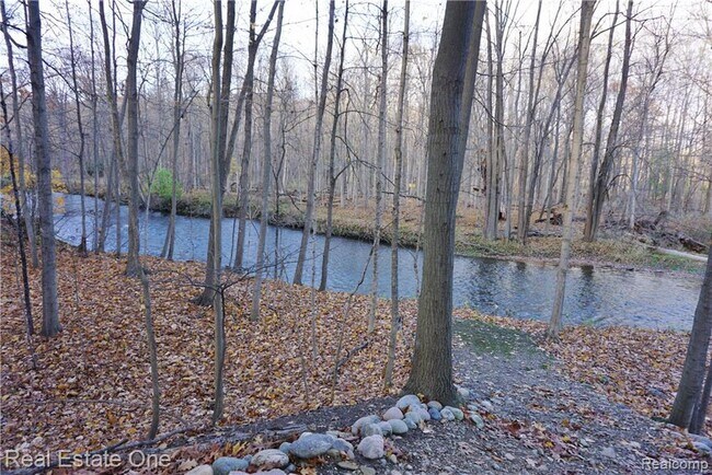 Building Photo - 1515 Streamwood Ct