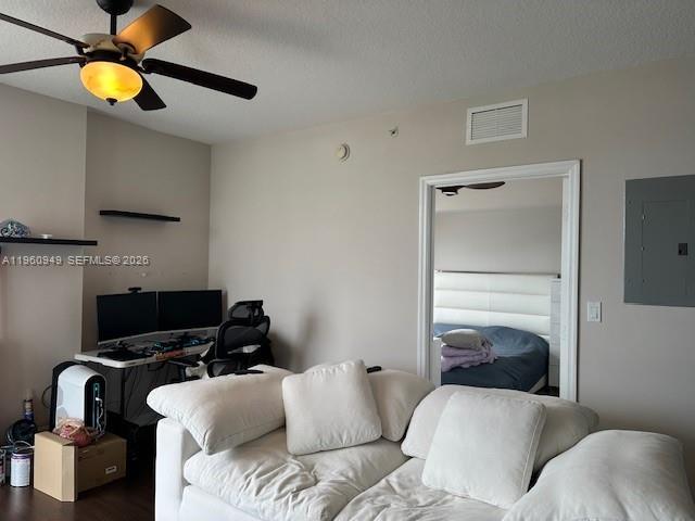 Foto del edificio - 2600 SW 27th Ave