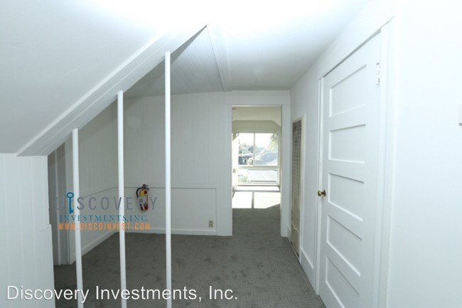 Building Photo - 2732 Parker St