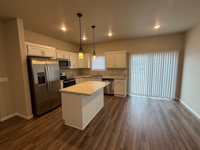 Building Photo - 3603 33rd St S