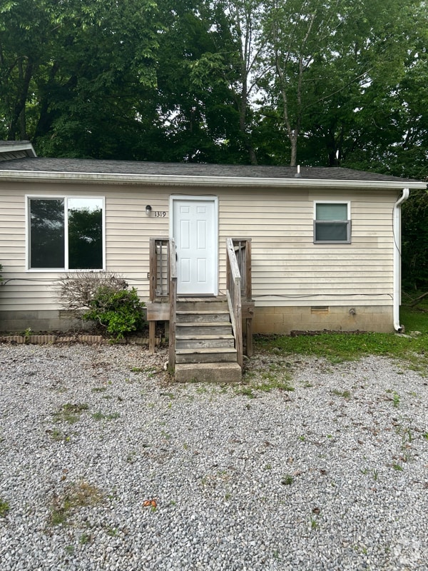 Building Photo - 1319 Givens Ln