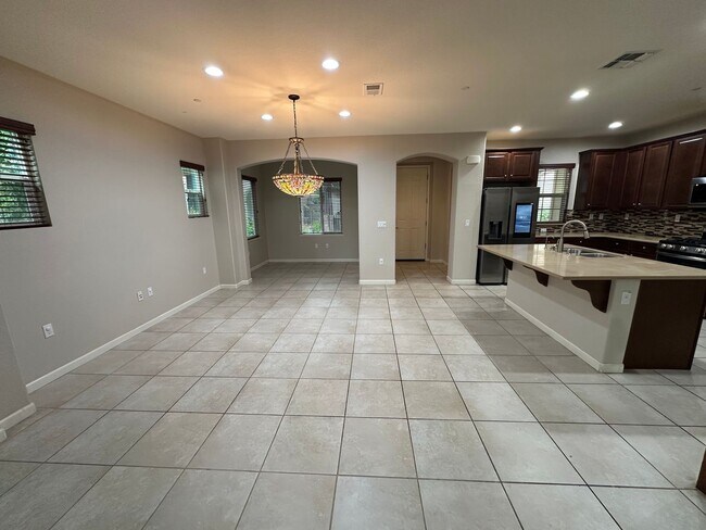 Foto del edificio - Beautiful 3 Bedroom, 2.5 Bath Mountain House Home