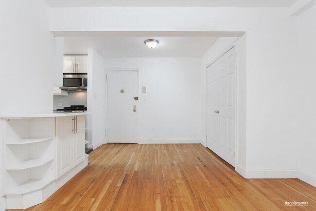 Foto del edificio - 1 bedroom in Brooklyn NY 11218