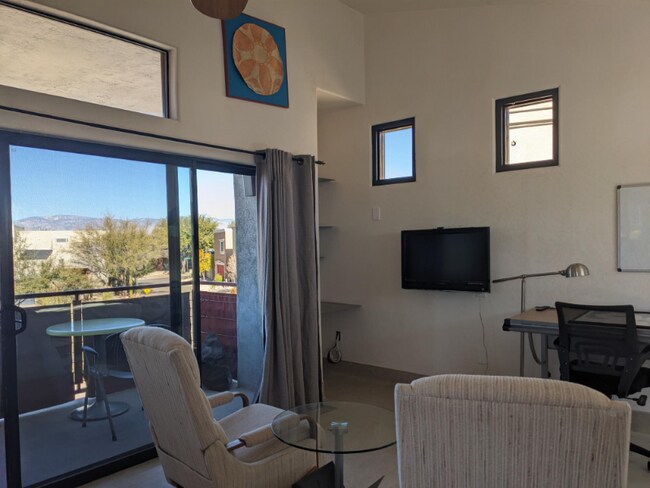 Foto del edificio - 5321 S Rust Ln