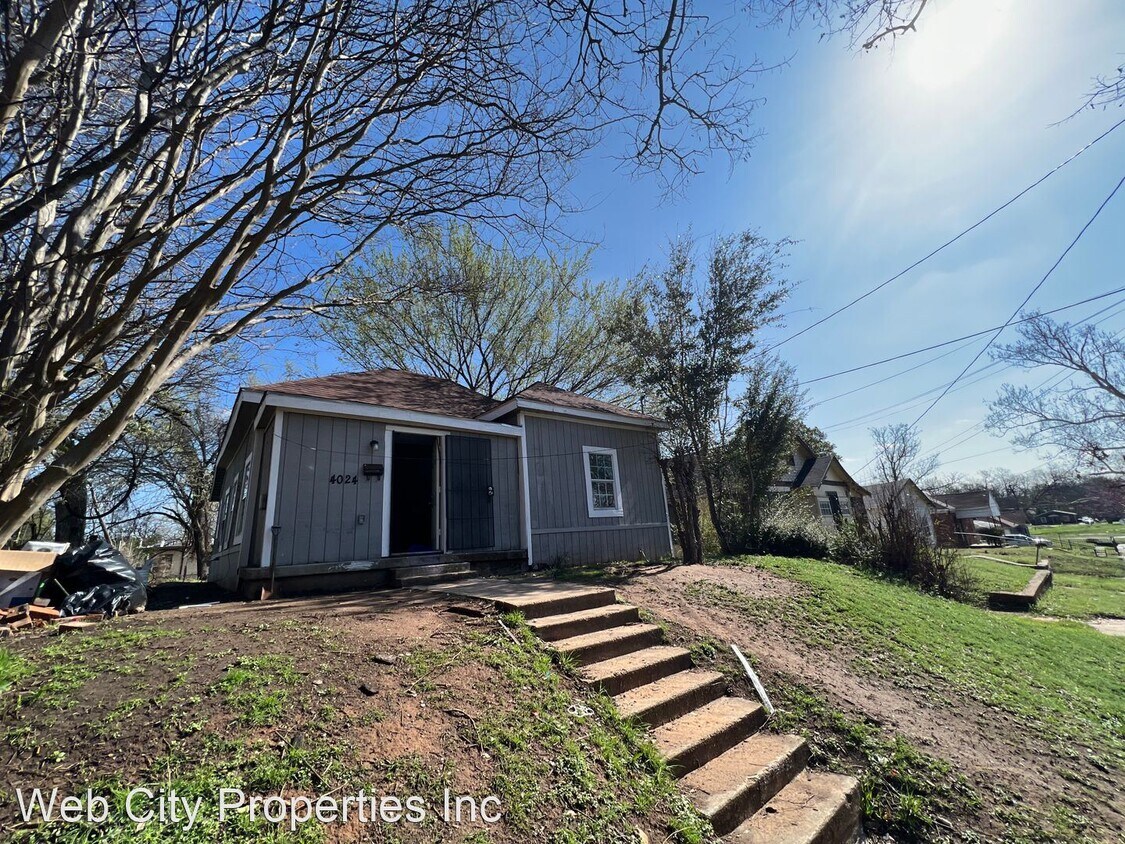 Primary Photo - 3 br, 2 bath House - 4024 Myrtle St