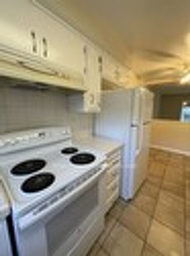Foto del edificio - 2094 Surrey Pl
