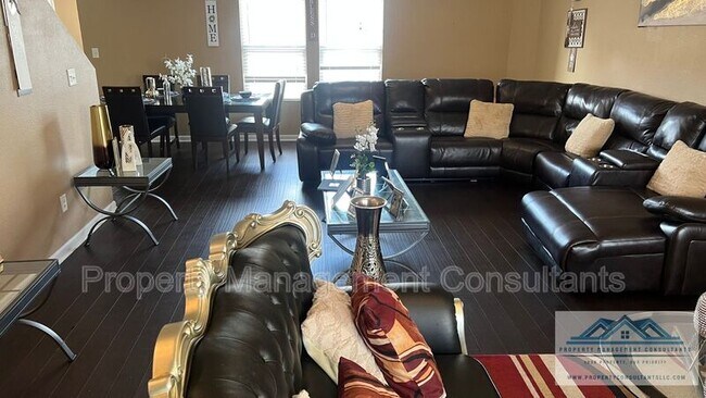 Foto del edificio - 182 Forestbrook Dr