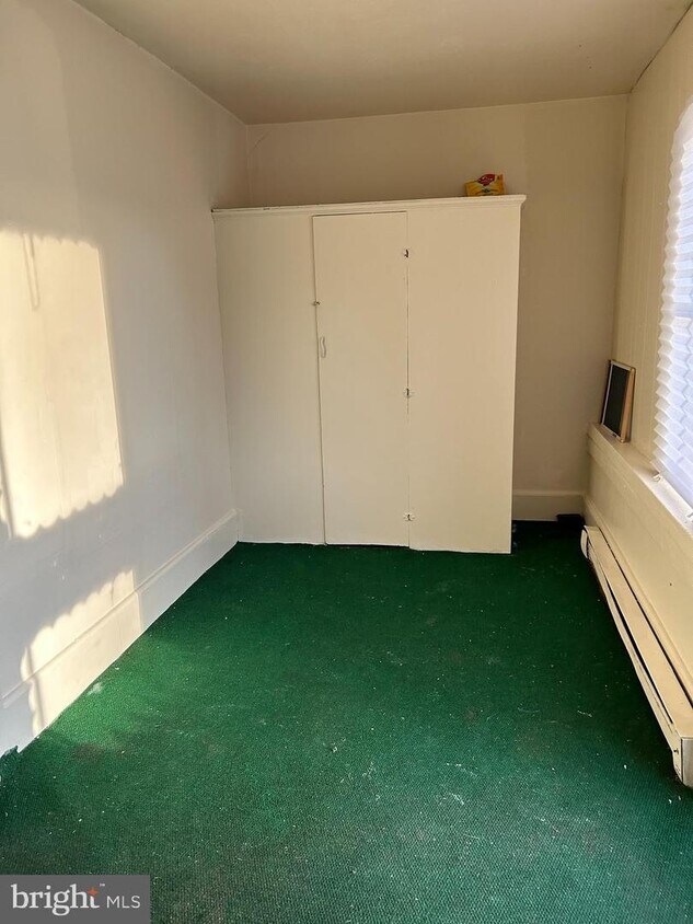 149 E Jefferson St, Paulsboro, NJ 08066 House Rental in Paulsboro, NJ