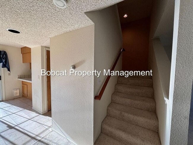 Building Photo - 1420 Douglas Ave