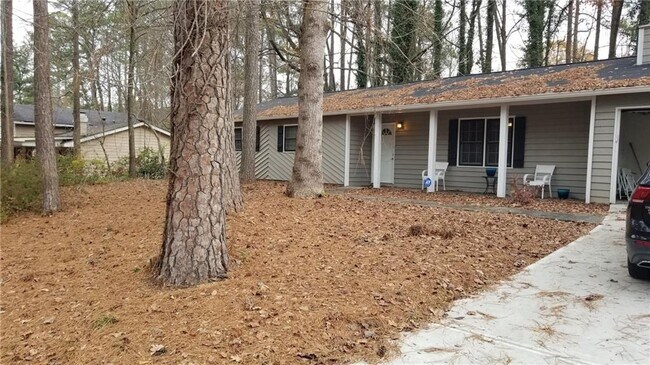 Building Photo - 3347 Sir Lancelot Pl SW