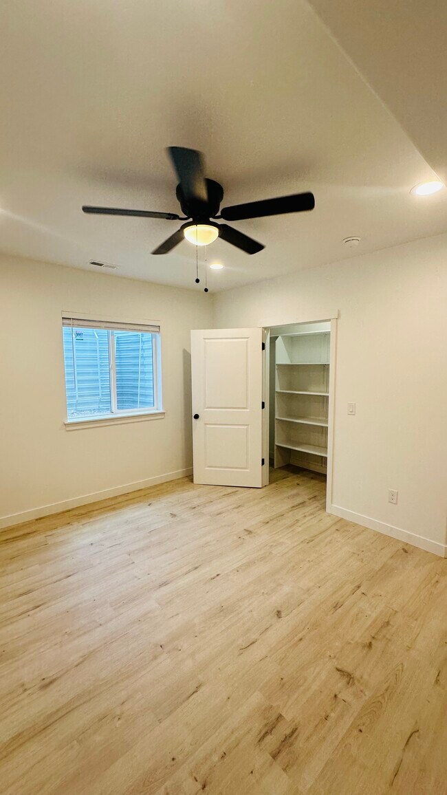 Building Photo - 3097 W Watercress Dr