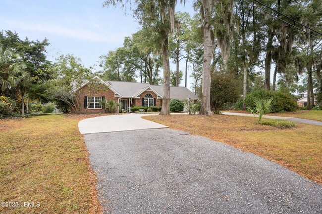 Building Photo - 108 Spanish Point Dr
