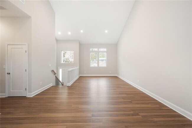 Foto del edificio - 2295 Brandon Ct NE