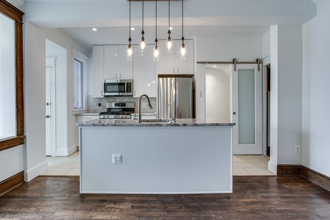 Cocina - 702 Ingraham St NW