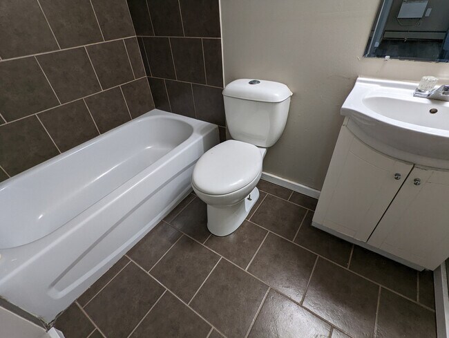 Building Photo - Edgar Estates