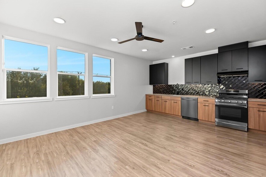 Foto principal - 4510 Terry-O Ln