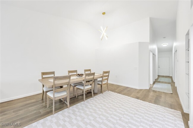 Foto del edificio - 22741 Sandy Bay Dr