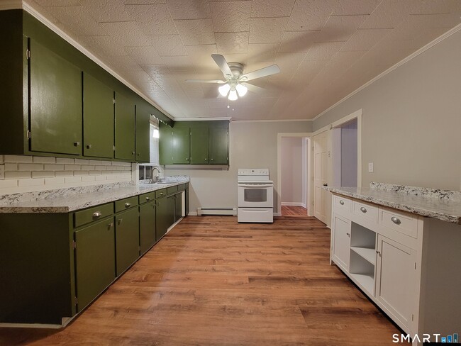 Building Photo - 344 Boswell Ave