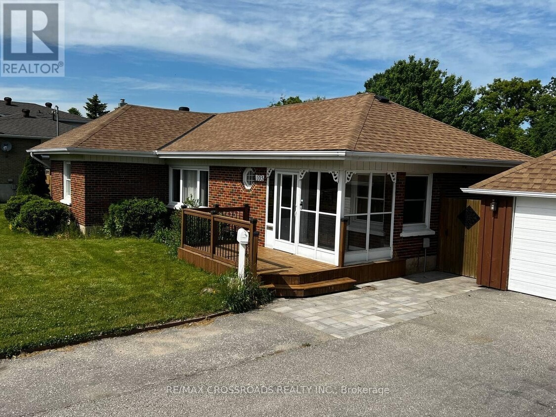 Photo principale - 105 Bayview Dr