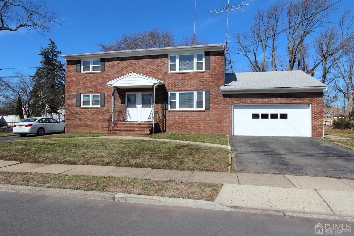 Primary Photo - 101 S Plainfield Ave