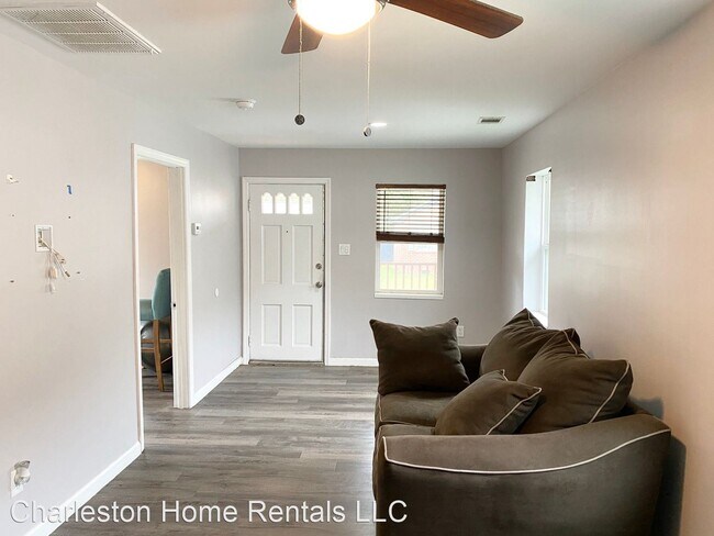 Building Photo - 2 br, 1 bath House - 1125 Armstrong Ave