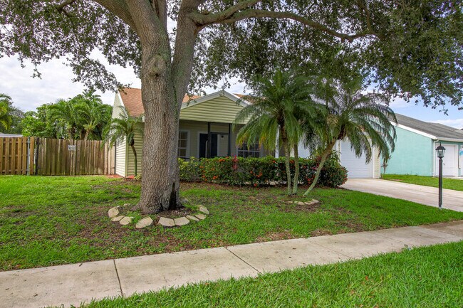 Building Photo - 7870 Blackwood Ln