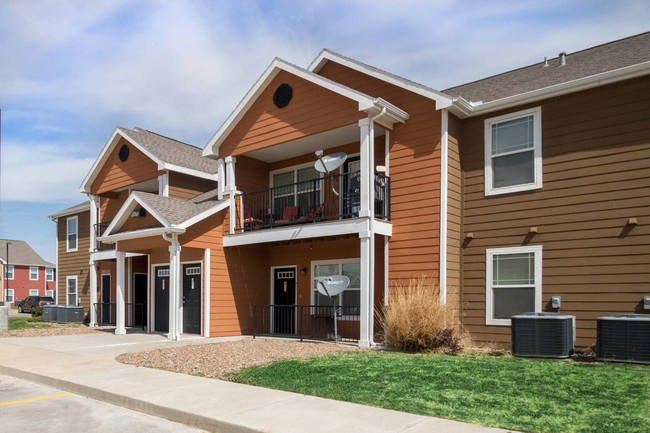 Building Photo - The Reserves at High Plains