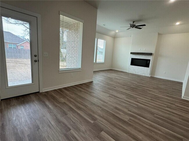 Building Photo - 510 North Goose Crossing