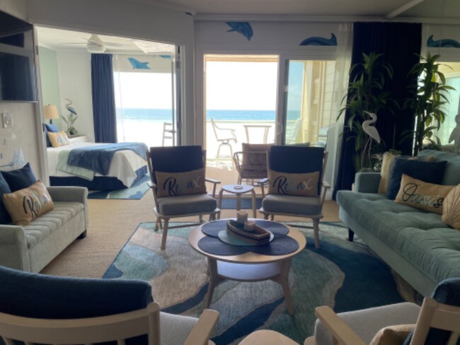 Building Photo - 3755 Ocean Front Walk