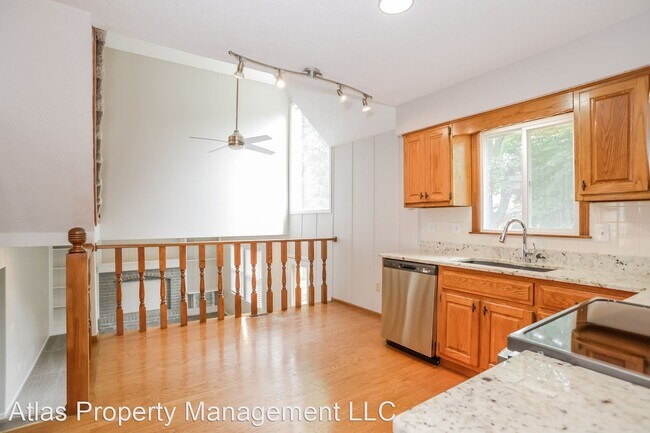 Foto del edificio - 4 br, 3 bath House - 1717 E Sheridan Bridg...